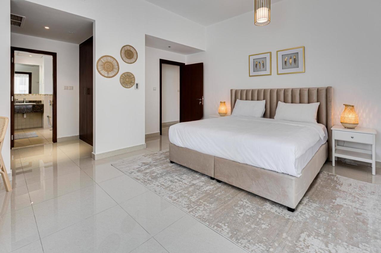 2 Bd Apartment In Bahar Jbr Дубай Экстерьер фото